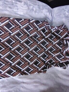 Geometric Print Women’s Top in Brown and Black - Unbranded